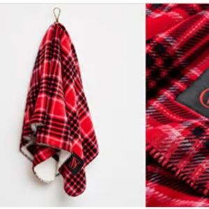 NWT Victoria Secret Cozy Plush Blanket